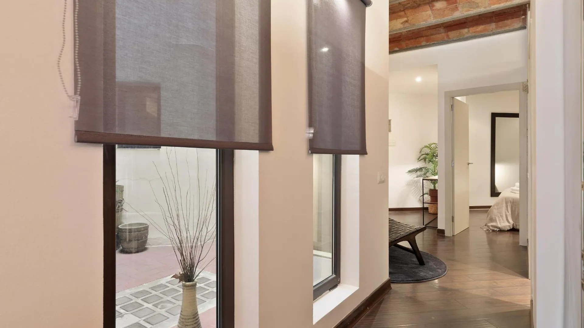 Bc0Cr012V1 -Valencia P1 - Urban Retreat Apartment Barcelona Spain